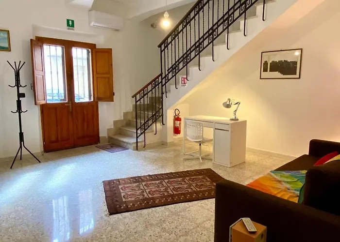 Casa Giulia, Comoda Palazzina Indipendente 레조디칼라브리아