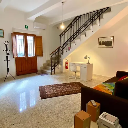 Casa Giulia, Comoda Palazzina Indipendente Reggio Calabria