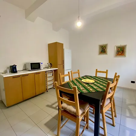 Casa Giulia, Comoda Palazzina Indipendente *